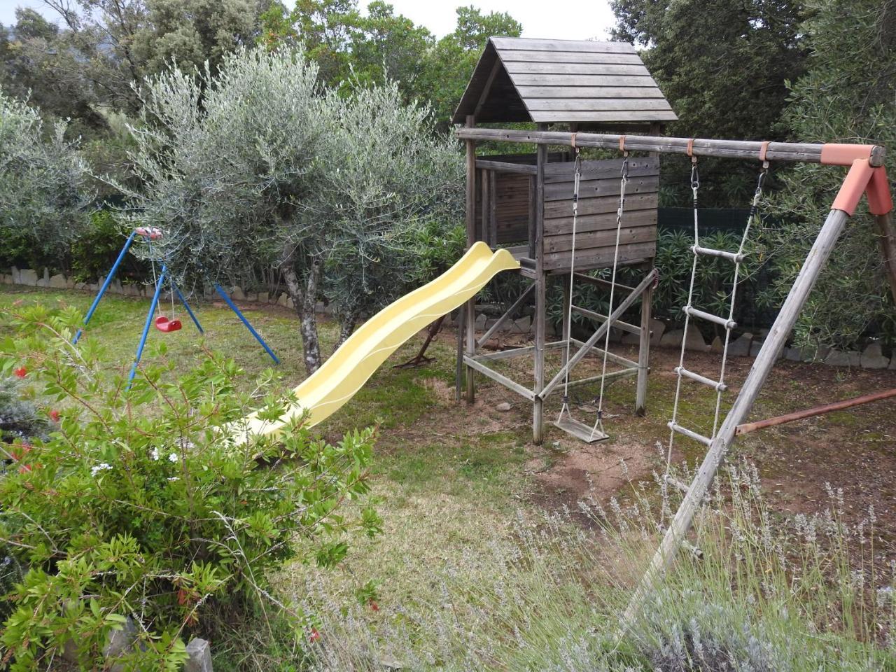Telti Residence Villa Smeralda מראה חיצוני תמונה